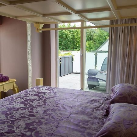 B&B Saint-Georges -Located In The City Centre Of Bruges- Exteriér fotografie A bedroom at the hotel
