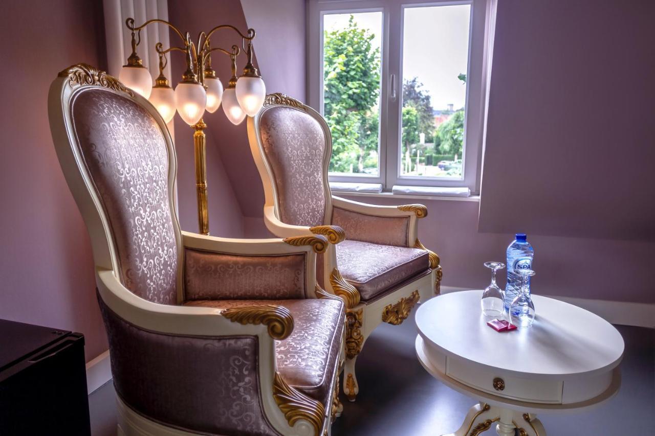 B&B Saint-Georges -Located In The City Centre Of Bruges- Exteriér fotografie A 3D rendering of a room