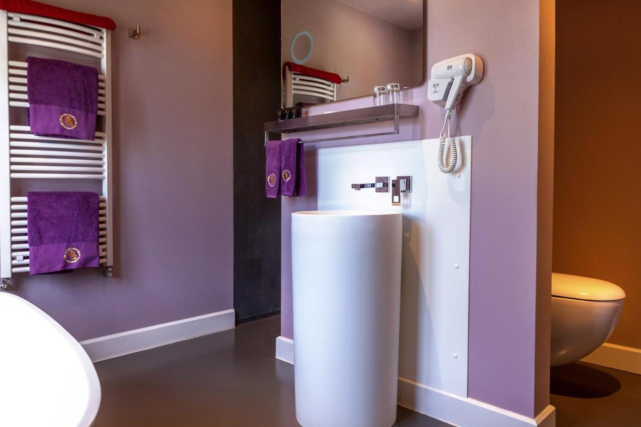 B&B Saint-Georges -Located In The City Centre Of Bruges- Exteriér fotografie Bathroom