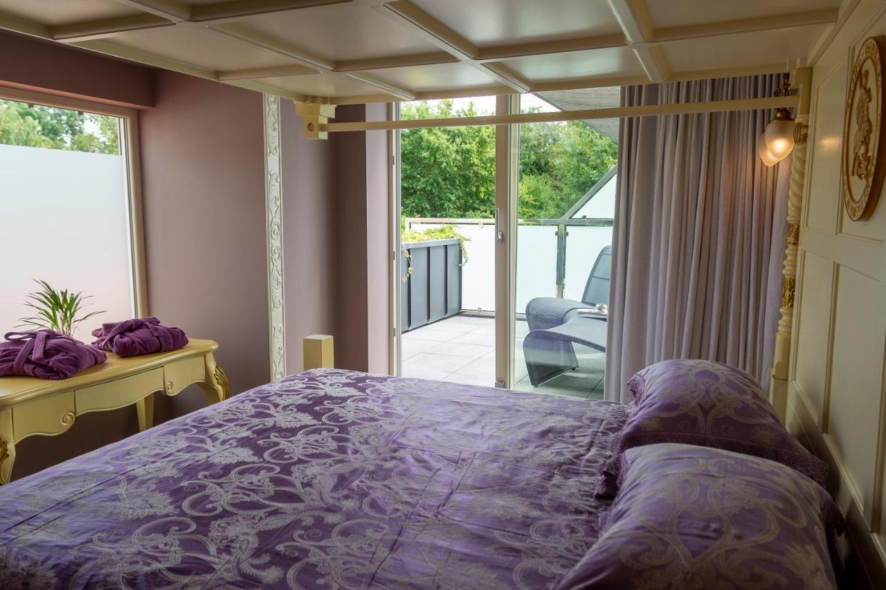 B&B Saint-Georges -Located In The City Centre Of Bruges- Exteriér fotografie A bedroom at the hotel