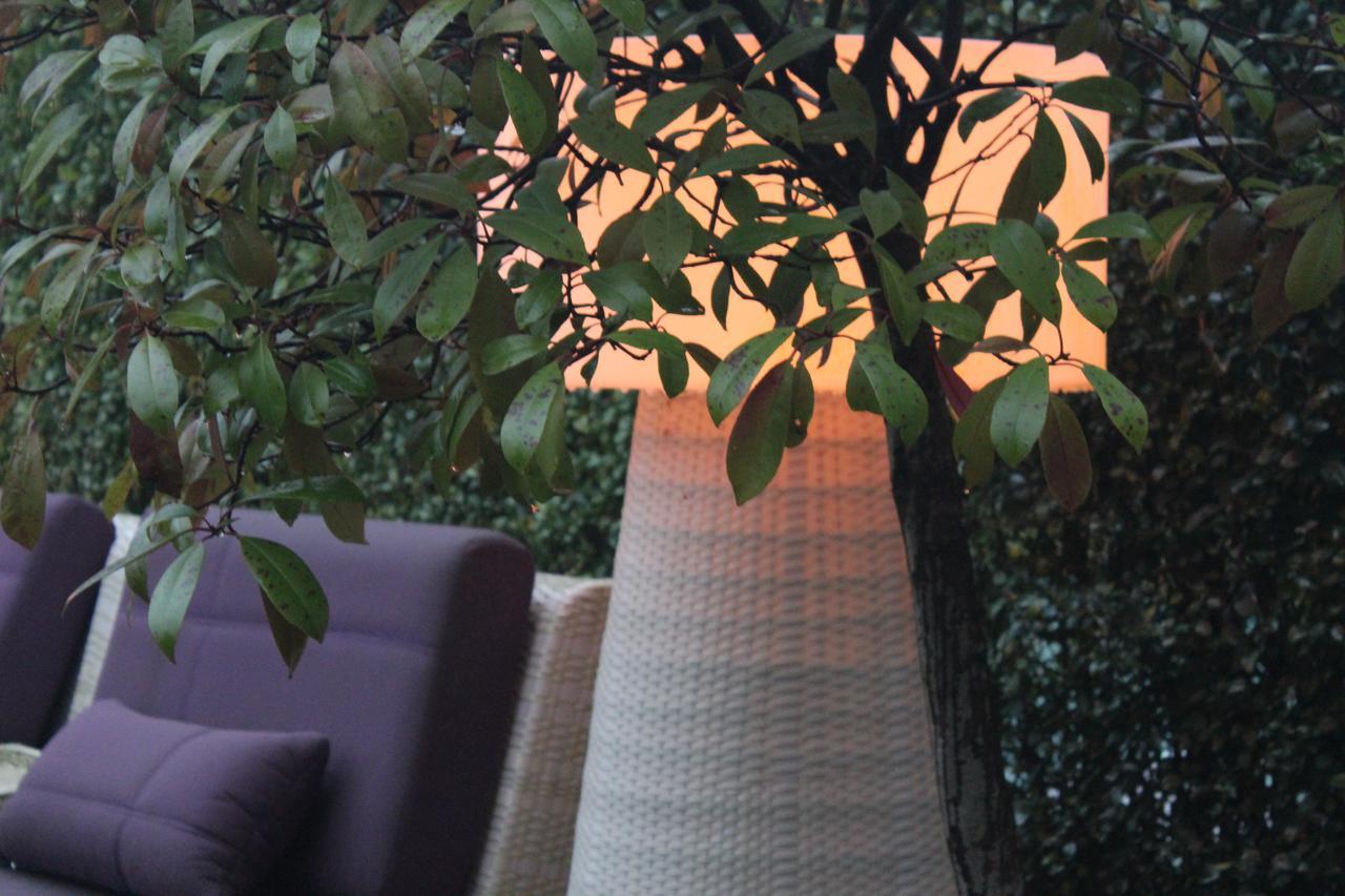 B&B Saint-Georges -Located In The City Centre Of Bruges- Exteriér fotografie A lamp